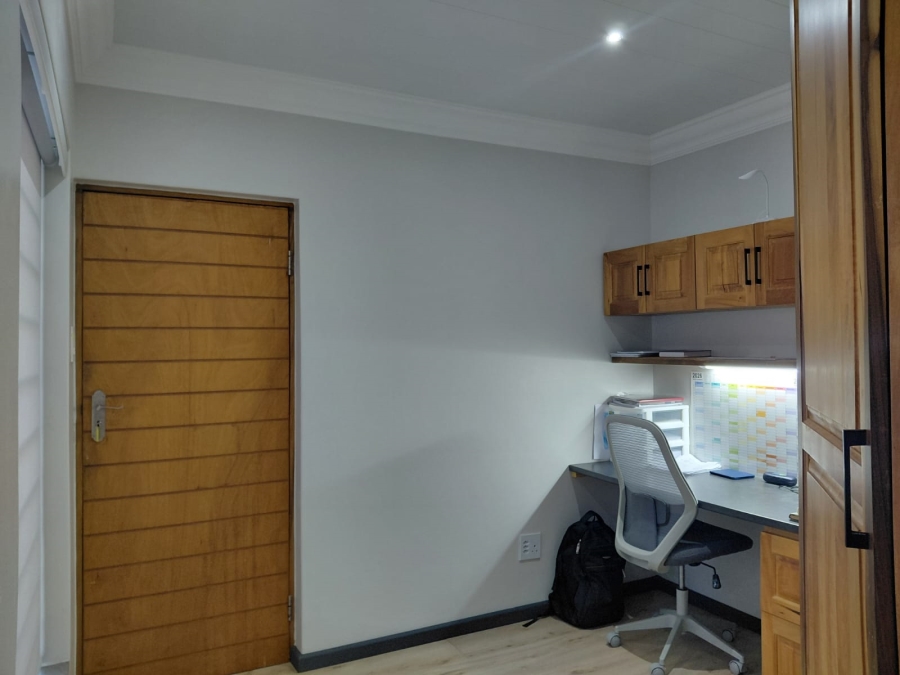 3 Bedroom Property for Sale in Stilbaai Wes Western Cape